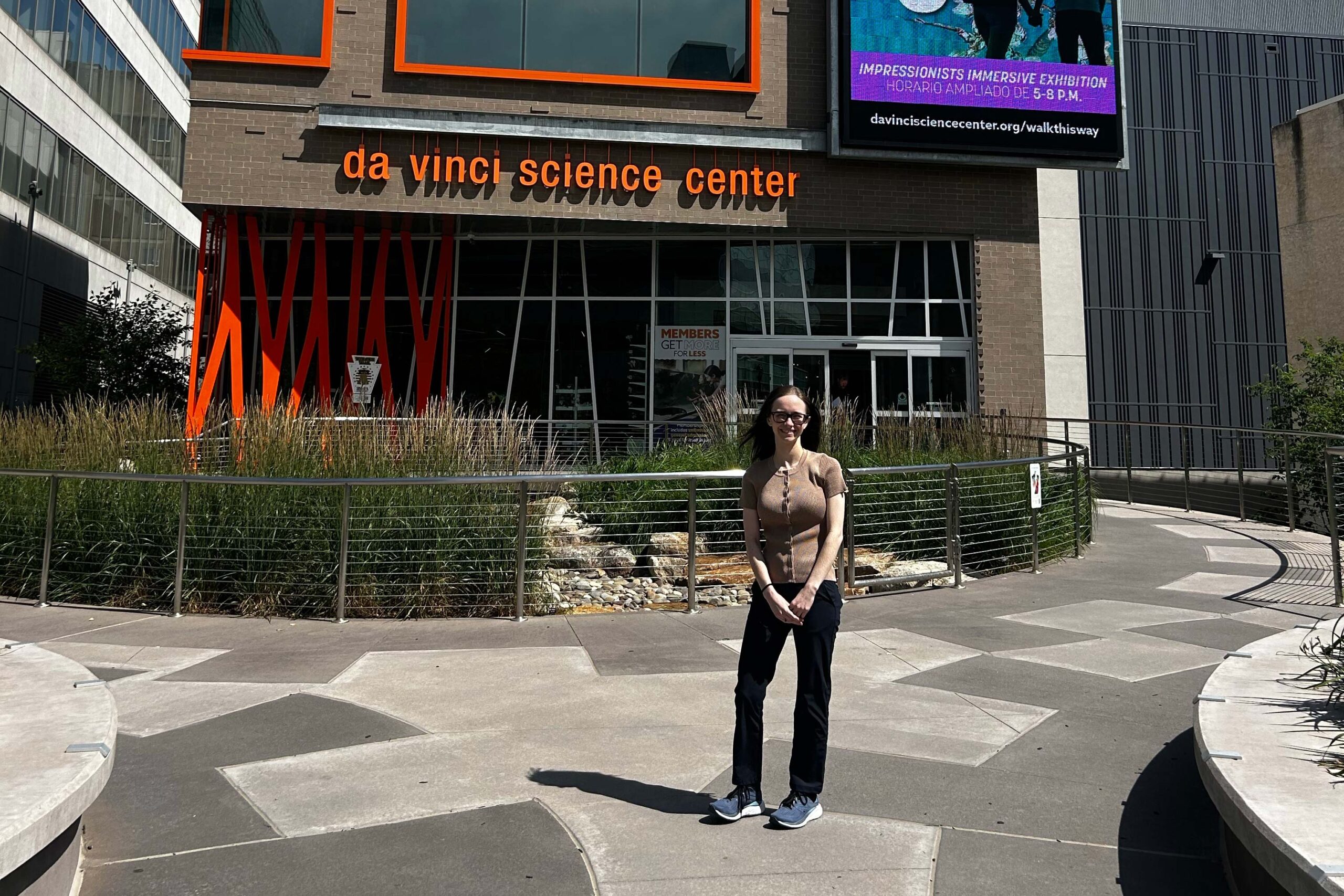 Charley McNeilly ’28 Interns With Da Vinci Science Center