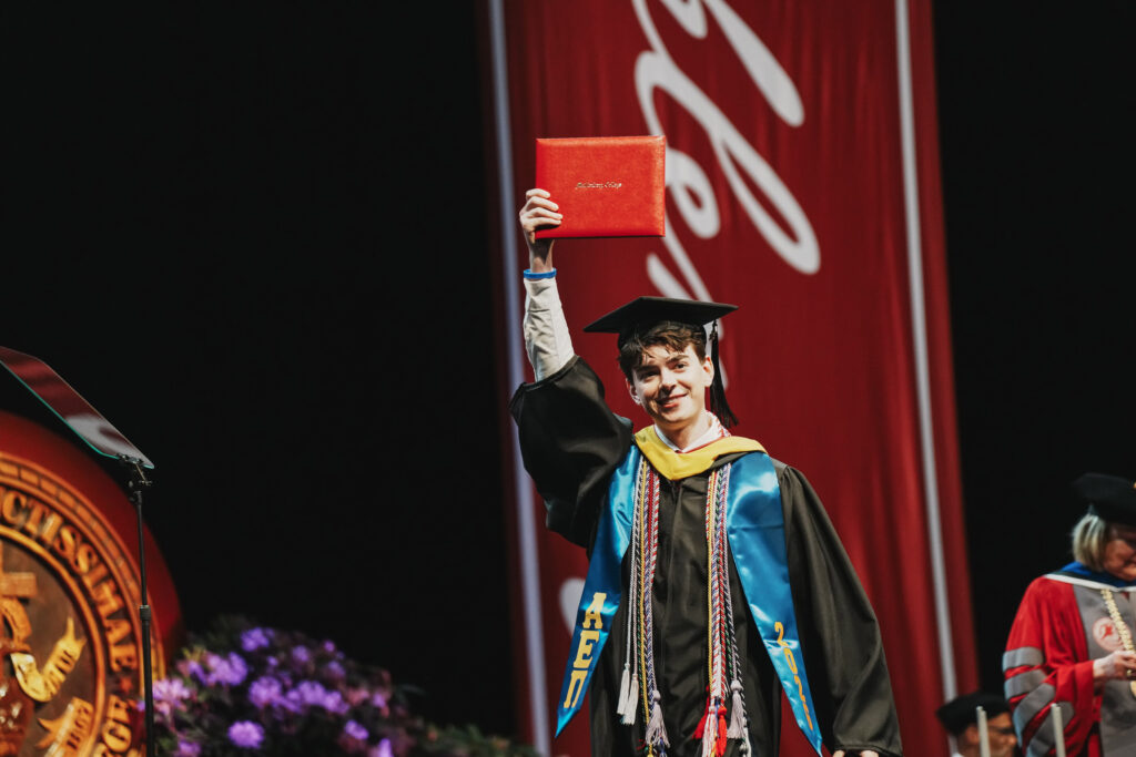 Commencement2026_slider2_1