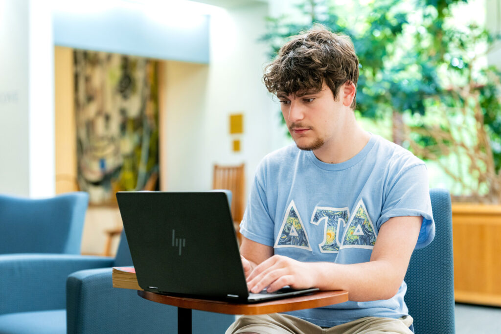 Ethan Ross &rsquo;29 Researches Psychological Dramas From Four Countries