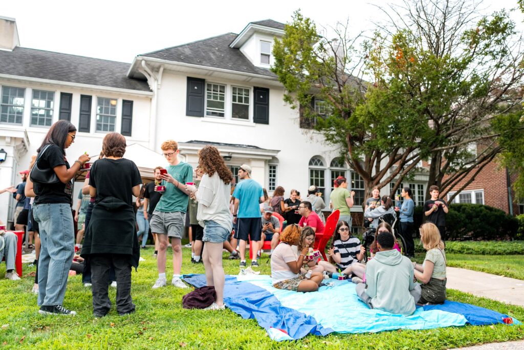A large group of students at a Hillel welcome event